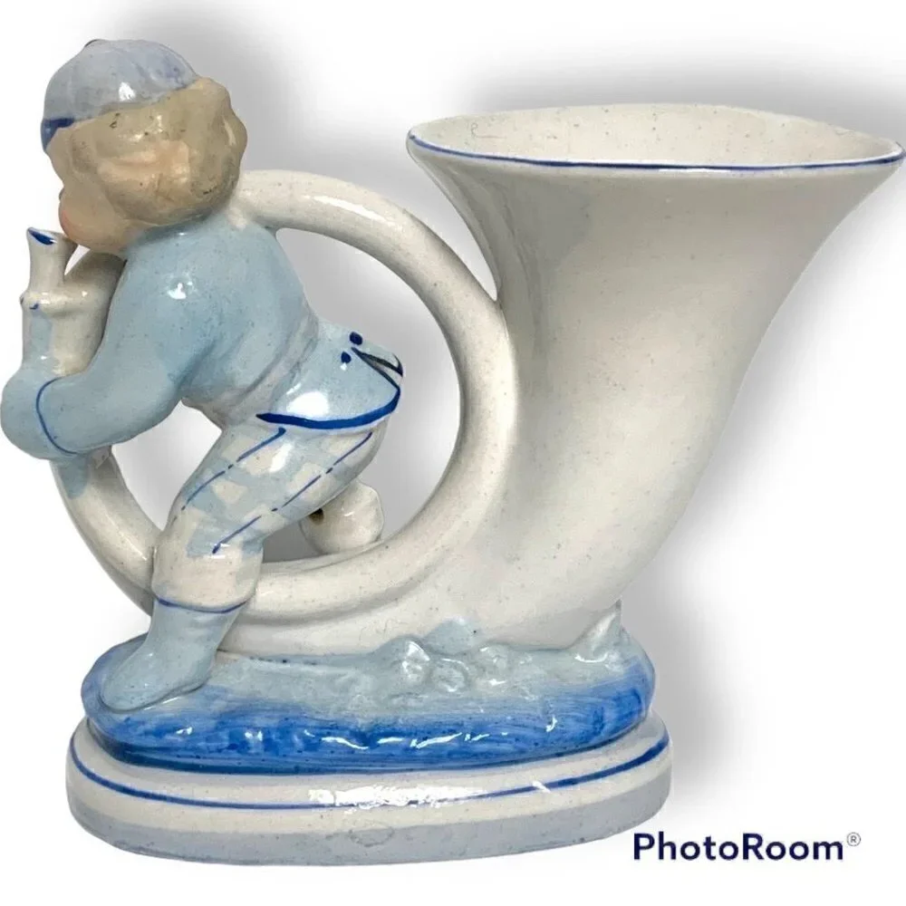 Vintage L and M Inc Blue White Boy Vase - Picture 2 of 9
